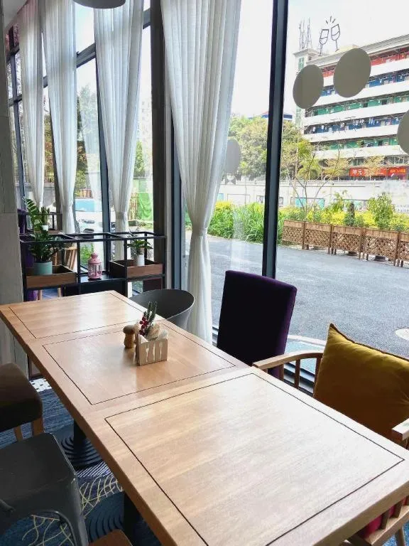 Campanile Hotel Shenzhen Bay Convention and Exhibition Center