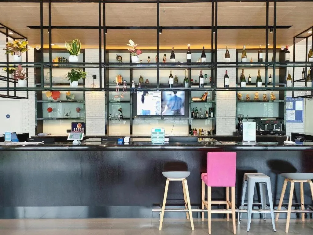 Campanile Hotel Shenzhen Bay Convention and Exhibition Center