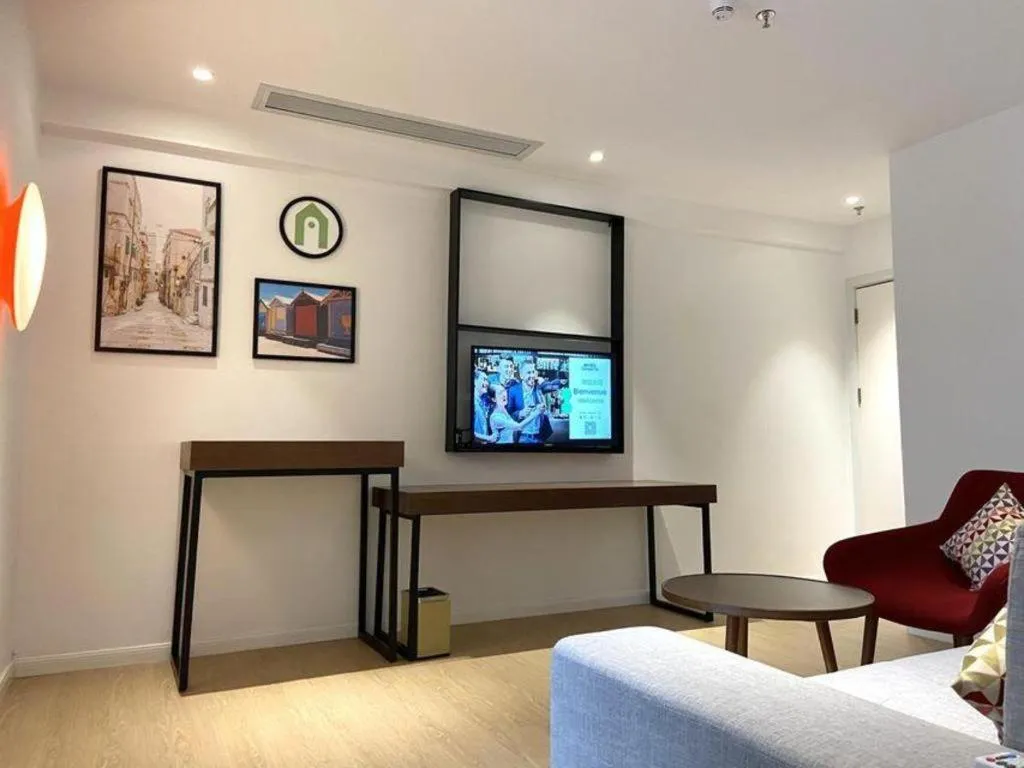 Campanile Hotel Shenzhen Bay Convention and Exhibition Center