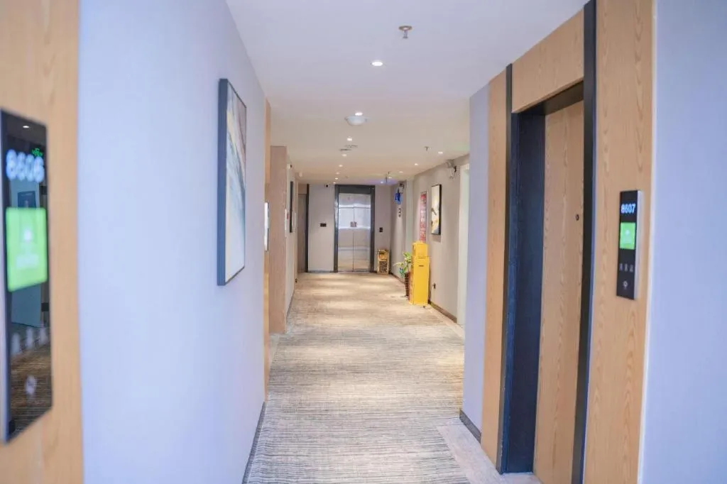 GreenTree Inn Express Fuzhou Le'an County Government Sijiu Square