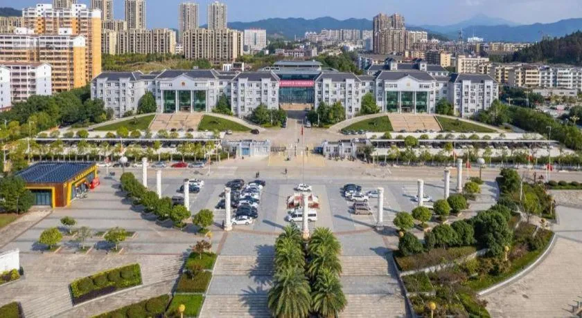 GreenTree Inn Express Fuzhou Le'an County Government Sijiu Square