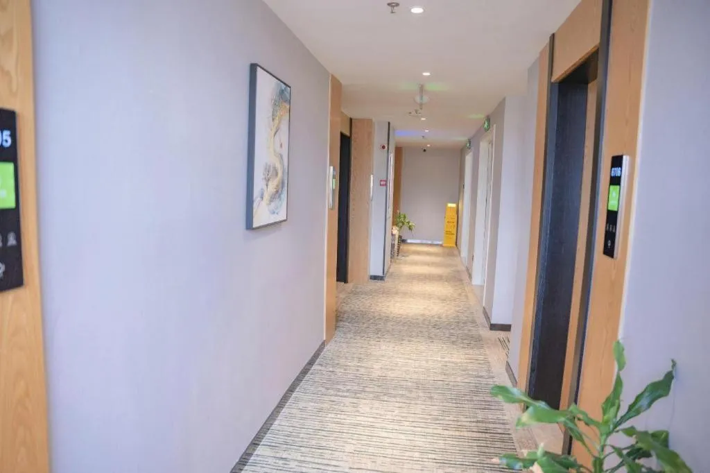 GreenTree Inn Express Fuzhou Le'an County Government Sijiu Square