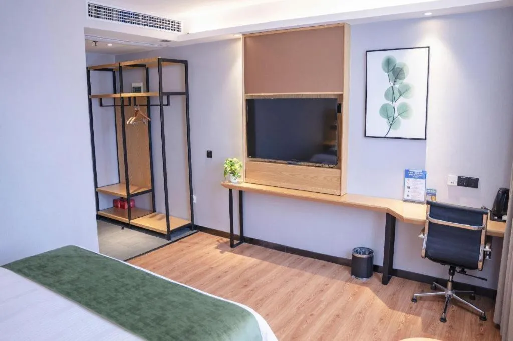 Bed in GreenTree Inn Express Fuzhou Le'an County Government Sijiu Square