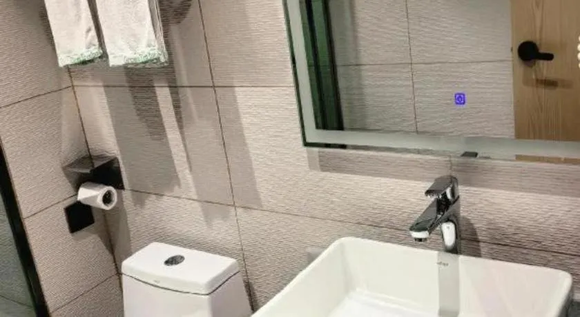 GreenTree Inn Express Fuzhou Le'an County Government Sijiu Square