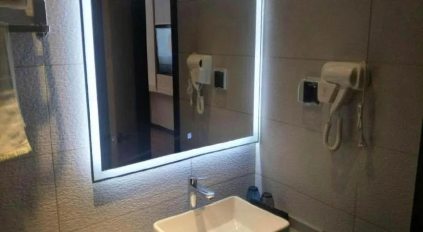 GreenTree Inn Express Fuzhou Le'an County Government Sijiu Square