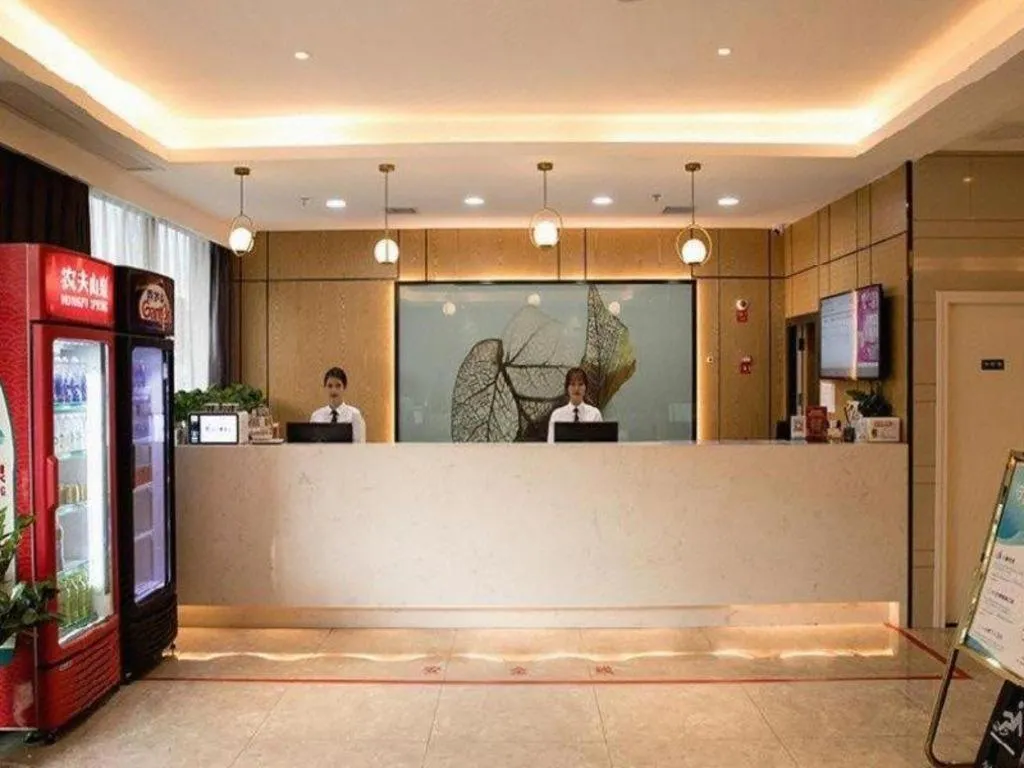 GreenTree Inn Express Fuzhou Le'an County Government Sijiu Square