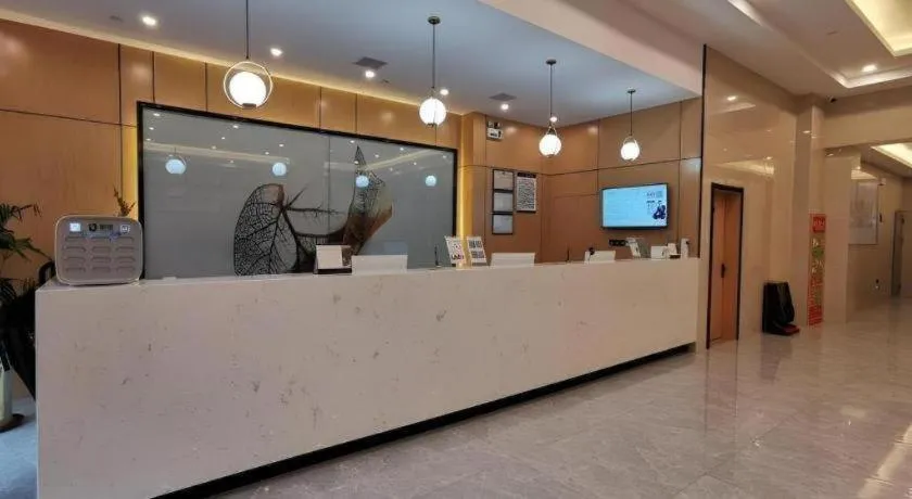 GreenTree Inn Express Fuzhou Le'an County Government Sijiu Square