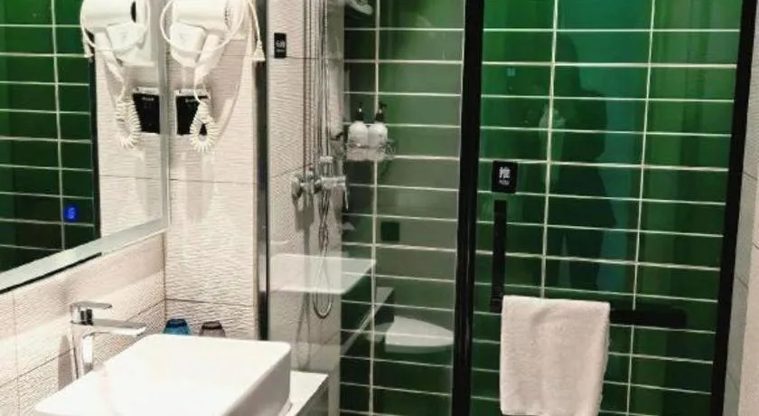 GreenTree Inn Express Fuzhou Le'an County Government Sijiu Square