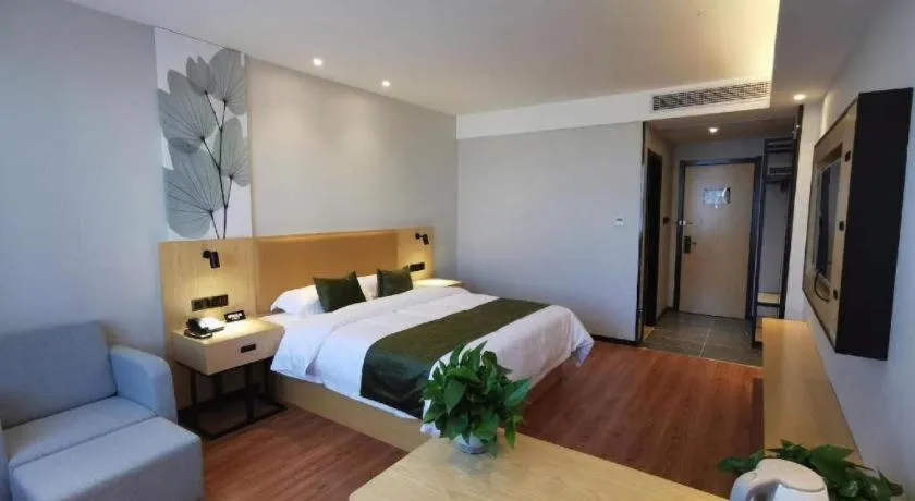 Bed in GreenTree Inn Express Fuzhou Le'an County Government Sijiu Square