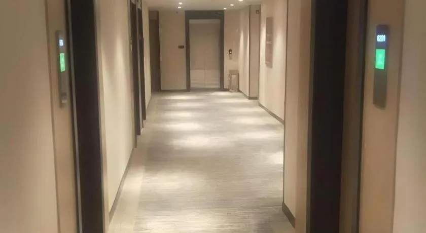 GreenTree Inn Express Fuzhou Le'an County Government Sijiu Square