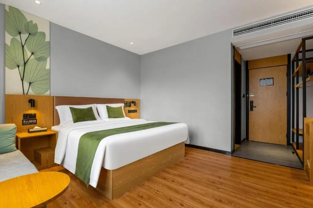 Bed in GreenTree Inn Express Fuzhou Le'an County Government Sijiu Square