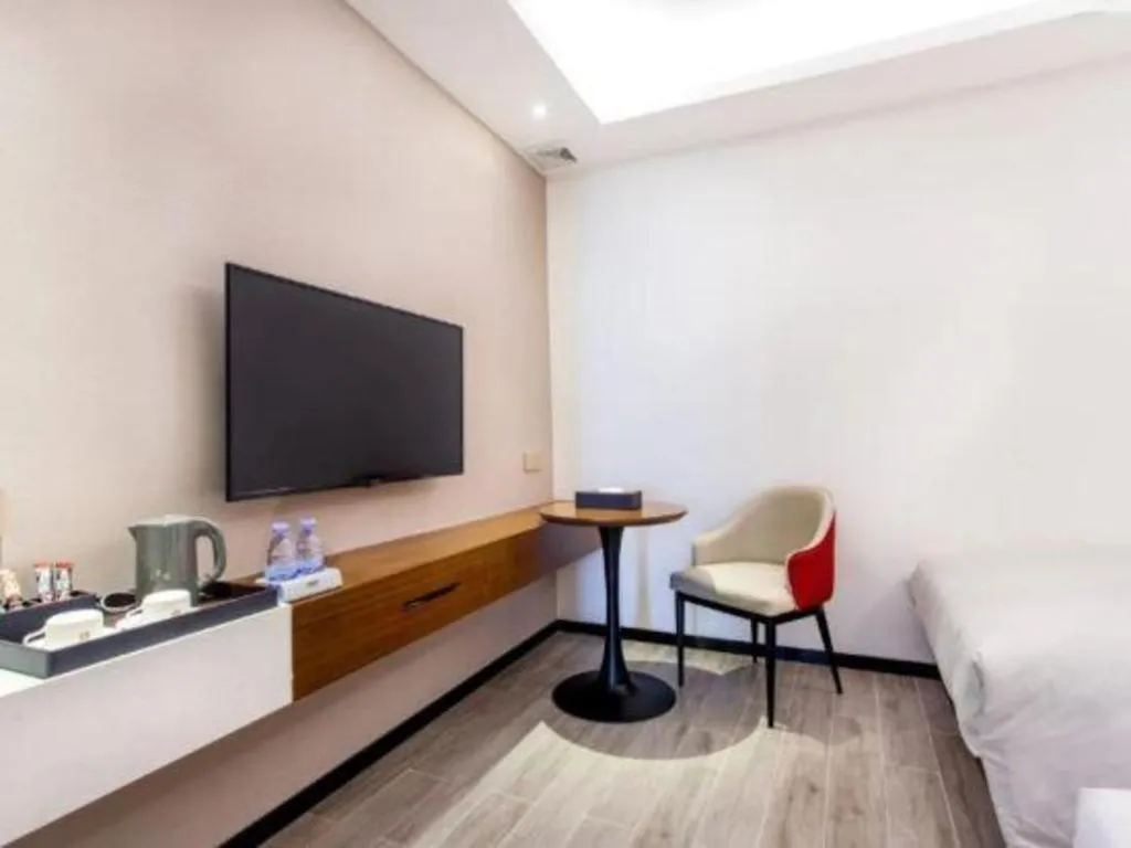 Borrman Hotel Guangzhou Southern Hospital Meihuayuan Metro Station