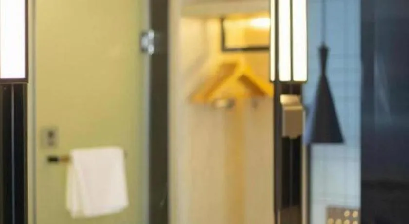 Echarm Hotel Shenzhen World Exhibition and Convention Center