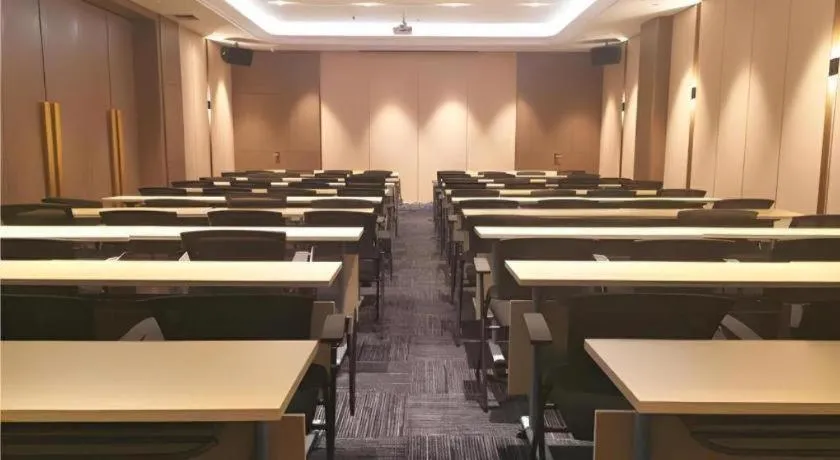 Echarm Plus Hotel Wuhan Wenhua Boulevard Dahualing Subway Statiom