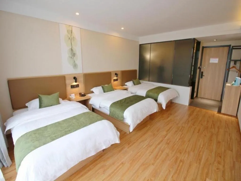 Bed in Green Tree Inn Jiangsu Changshu Southeast Yuyue Square