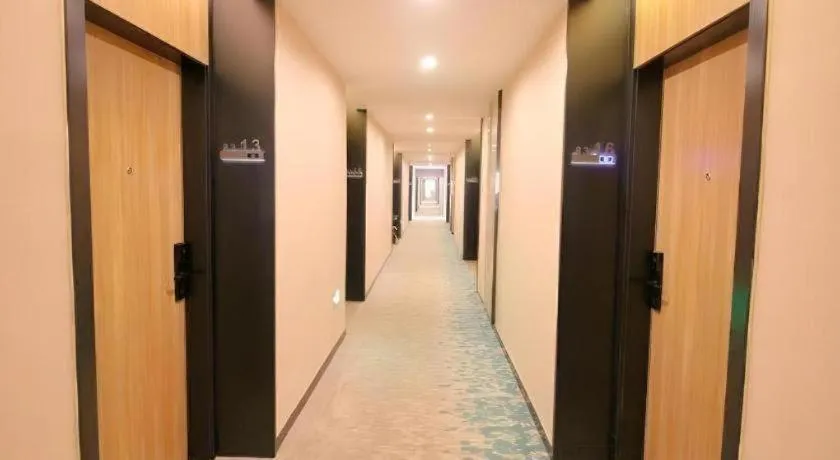 Green Tree Inn Jiangsu Changshu Southeast Yuyue Square