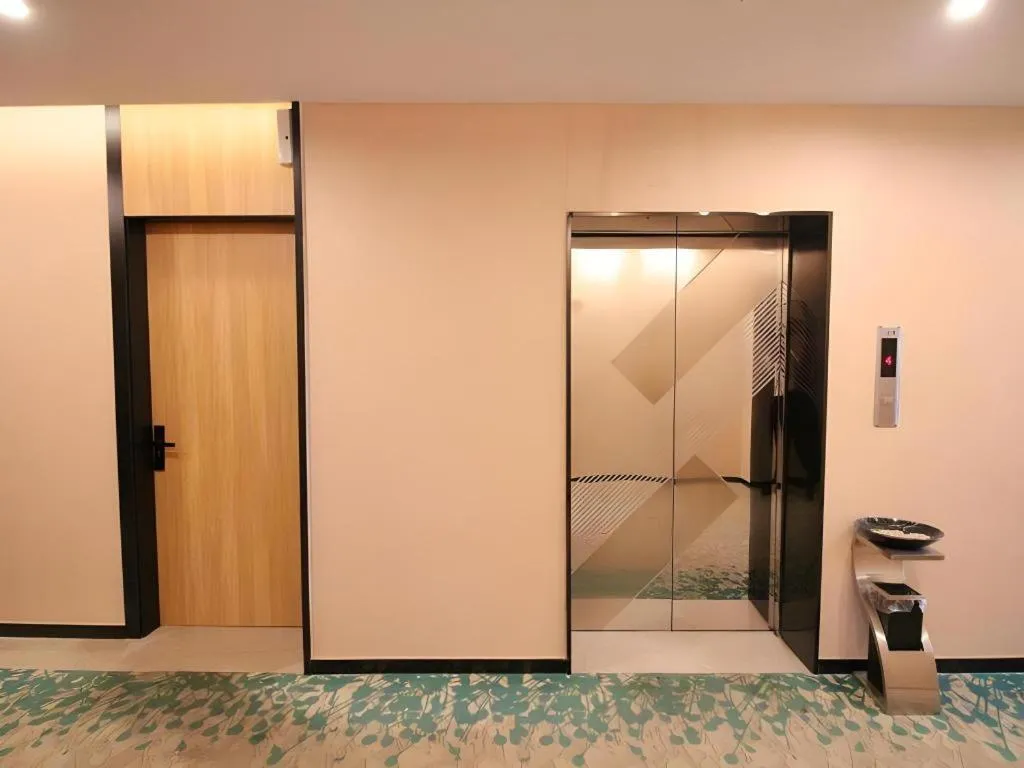 Green Tree Inn Jiangsu Changshu Southeast Yuyue Square