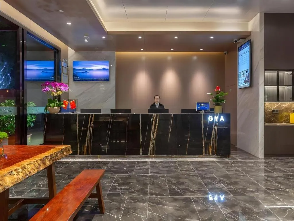 Gya Hotel Kunming Zijin Center Xiaodongcun Metro Station