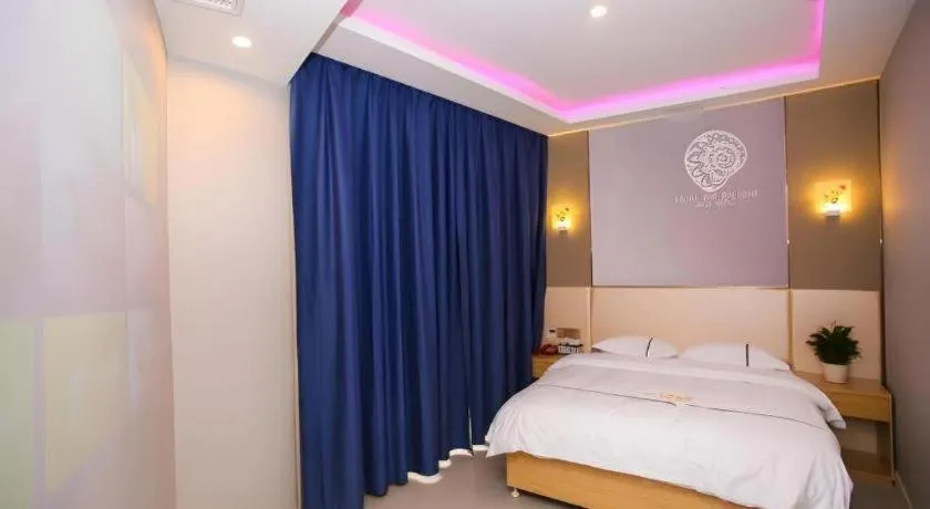 Bed in Shell Hotel Jiangsu Kunshan Lujia Town Youyi Road