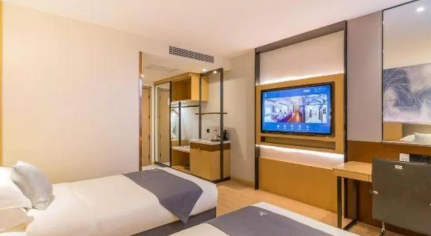 Bed in GreenTree Eastern Hotel Tianjin Dongli Development Zone Xinli Metro Station