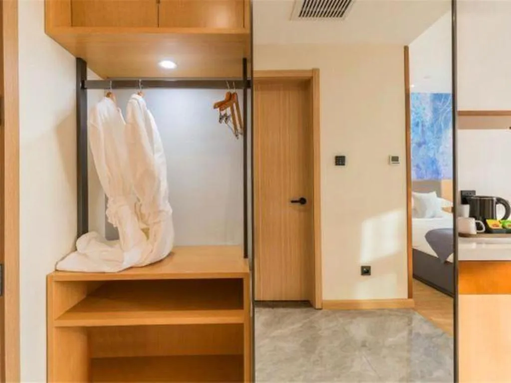 Bed in GreenTree Eastern Hotel Tianjin Dongli Development Zone Xinli Metro Station