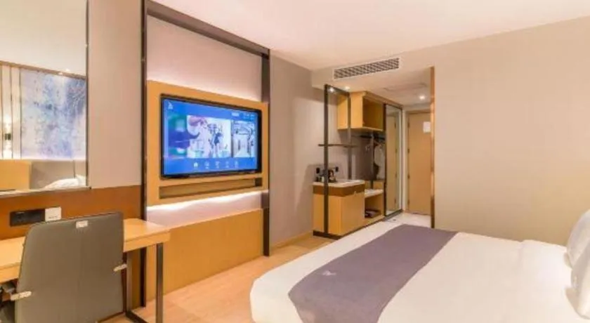 Bed in GreenTree Eastern Hotel Tianjin Dongli Development Zone Xinli Metro Station