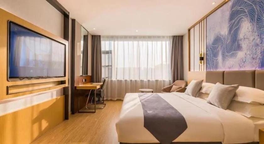 Bed in GreenTree Eastern Hotel Tianjin Dongli Development Zone Xinli Metro Station