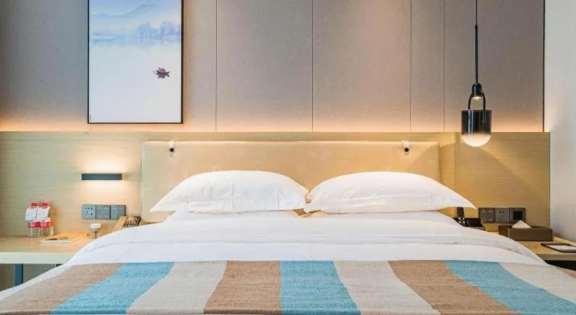 Bed in VX Hotel Hubei Wuhan Hongshan District 1st Guanggu Road