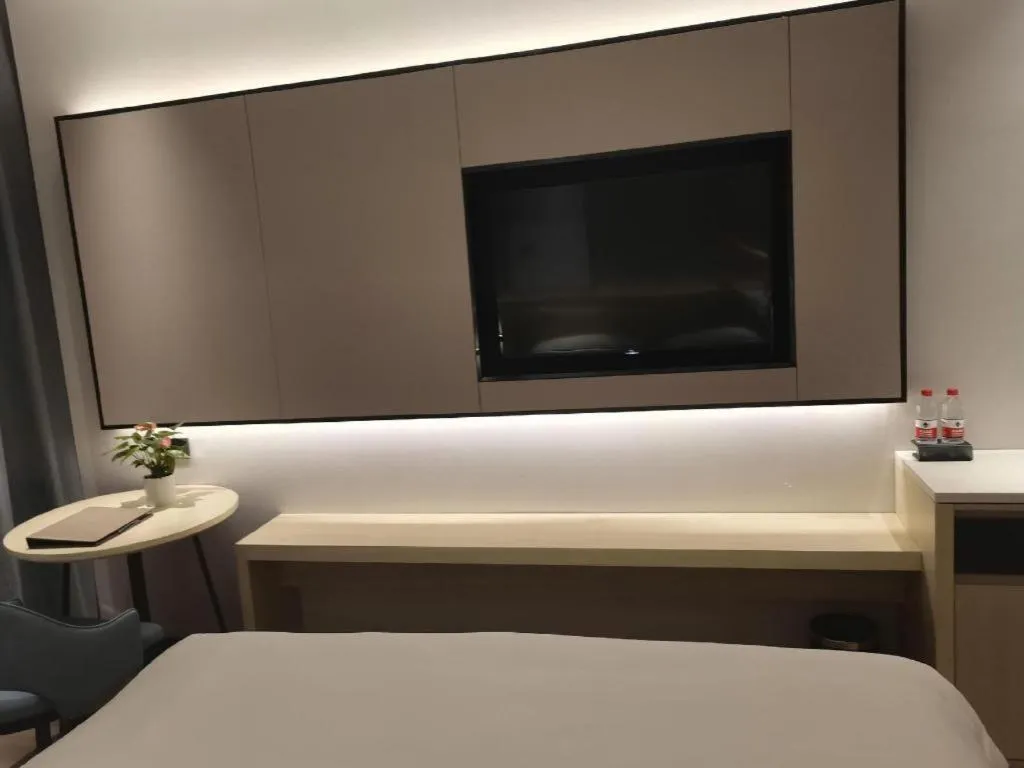 VX Hotel Hubei Wuhan Hongshan District 1st Guanggu Road