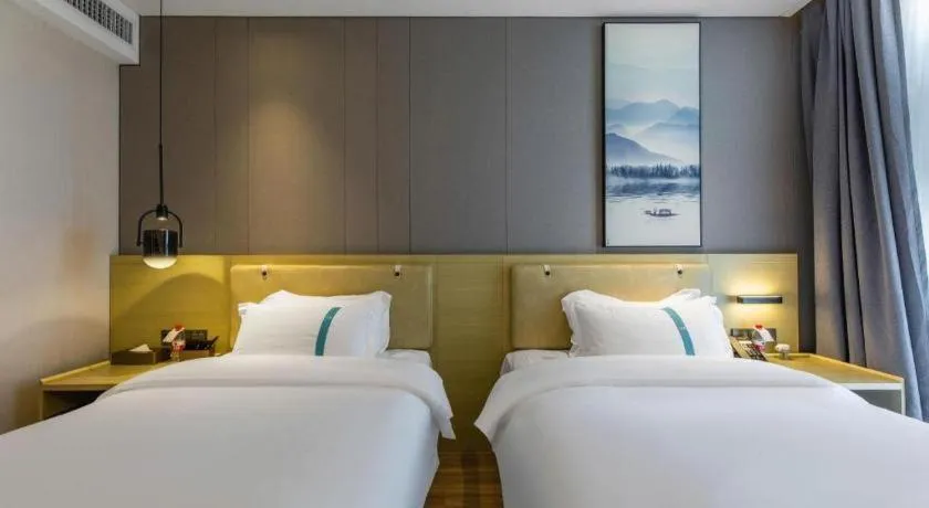 Bed in VX Hotel Hubei Wuhan Hongshan District 1st Guanggu Road