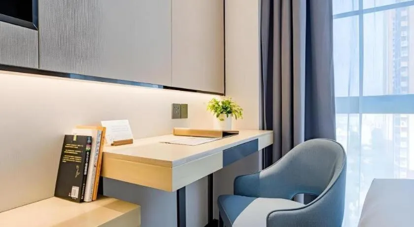 VX Hotel Hubei Wuhan Hongshan District 1st Guanggu Road