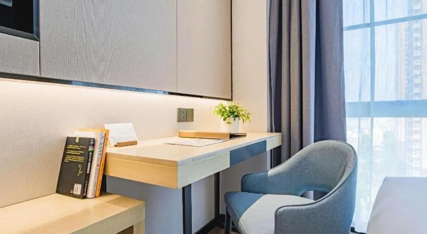 VX Hotel Hubei Wuhan Hongshan District 1st Guanggu Road