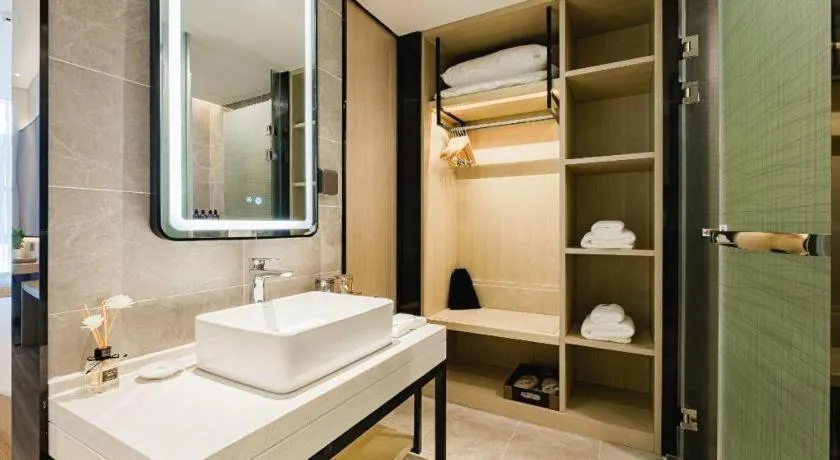 VX Hotel Hubei Wuhan Hongshan District 1st Guanggu Road