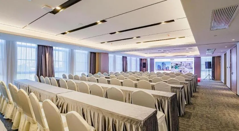 VX Hotel Hubei Wuhan Hongshan District 1st Guanggu Road