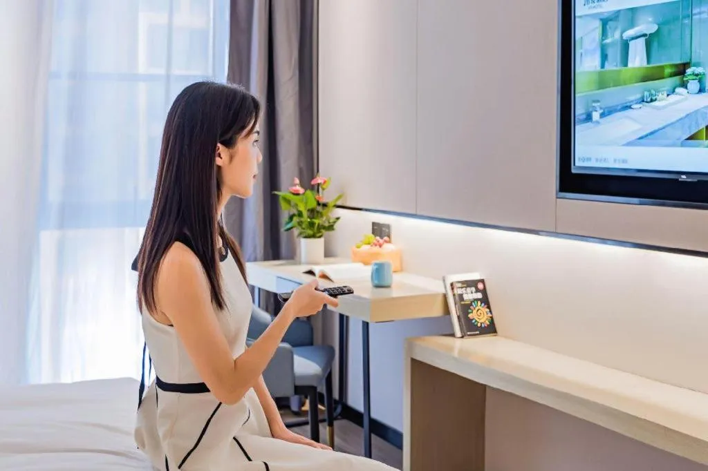 VX Hotel Hubei Wuhan Hongshan District 1st Guanggu Road