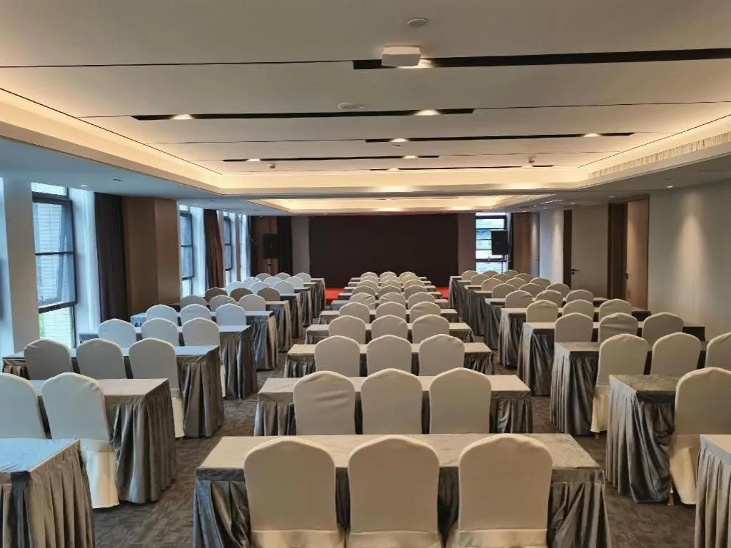 VX Hotel Hubei Wuhan Hongshan District 1st Guanggu Road