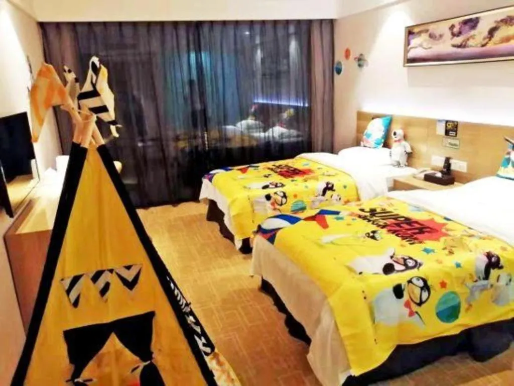 Bed in GreenTree Alliance Hotel Shenzhen Yantian District Dameisha