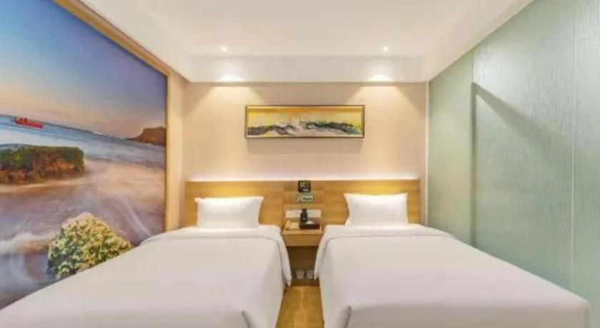 Bed in GreenTree Alliance Hotel Shenzhen Yantian District Dameisha