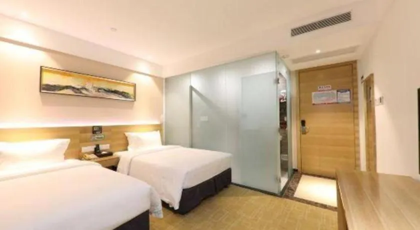 Bed in GreenTree Alliance Hotel Shenzhen Yantian District Dameisha