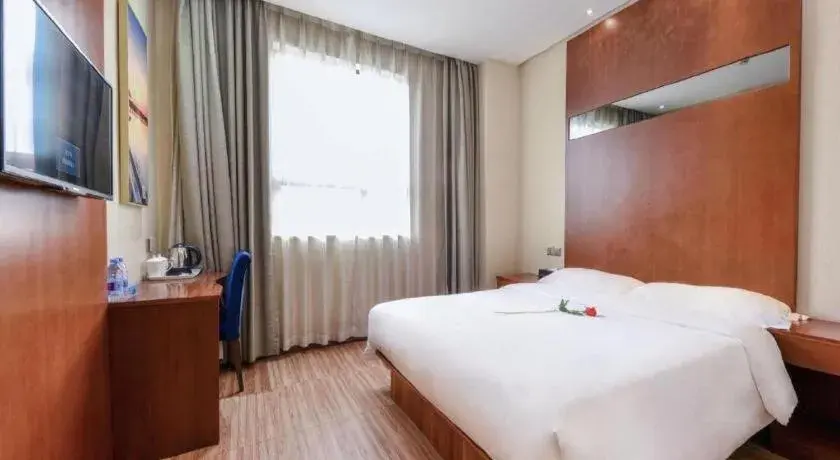 Bed in GreenTree Alliance Hotel Shenzhen Nanshan District Technology Park Songpingshan Bed in GreenTree Alliance Hotel Shenzhen Nanshan District Technology Park Songpingshan