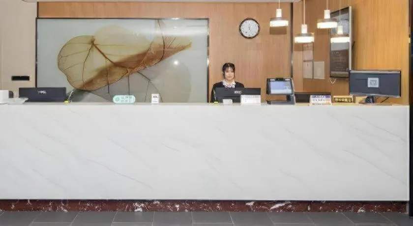 Green Tree Inn Tianjin Jinnan Linshijun University of Finance and Economics