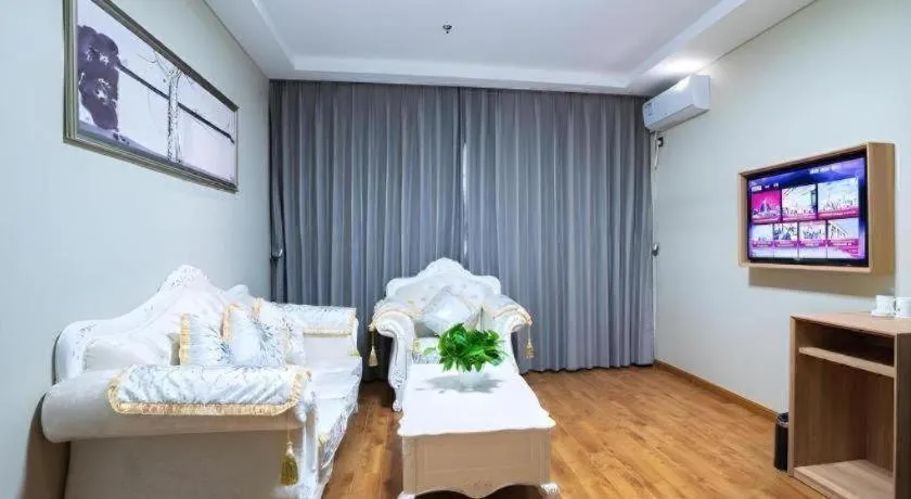 Bed in GreenTree Inn Express Suzhou Luzhi Ancient Town Scenic Area Xiaoshi Road