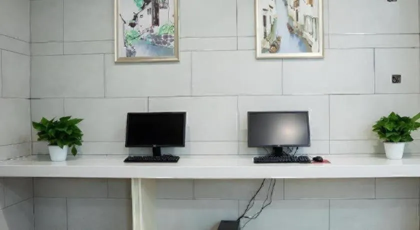 GreenTree Inn Express Suzhou Luzhi Ancient Town Scenic Area Xiaoshi Road