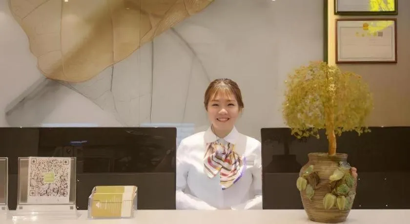 GreenTree Inn Express Hainan Haikou Haixiu Zhong Road