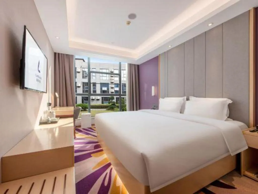 Bed in Lavande Hotel Guangzhou Jiahewanggang Metro Station Konggang Avenue Jinbo Plaza