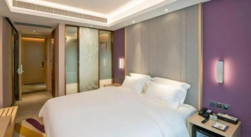 Bed in Lavande Hotel Guangzhou Jiahewanggang Metro Station Konggang Avenue Jinbo Plaza