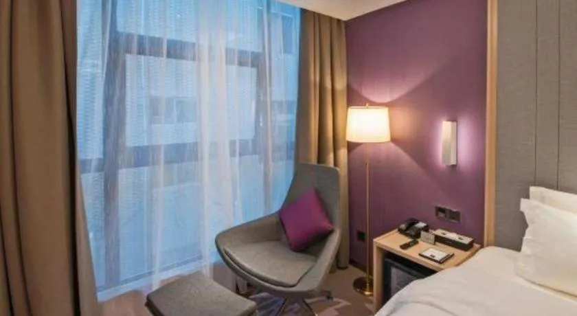 Bed in Lavande Hotel Guangzhou Jiahewanggang Metro Station Konggang Avenue Jinbo Plaza