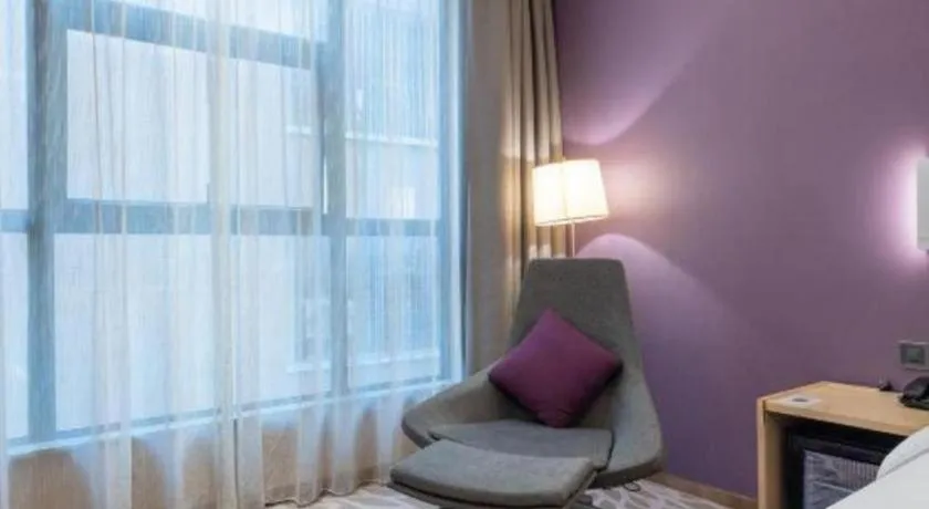 Bed in Lavande Hotel Guangzhou Jiahewanggang Metro Station Konggang Avenue Jinbo Plaza