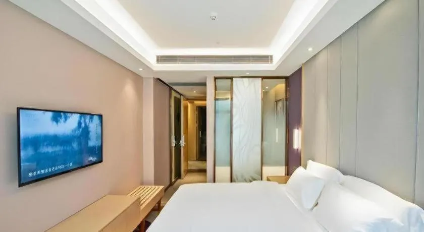 Bed in Lavande Hotel Guangzhou Jiahewanggang Metro Station Konggang Avenue Jinbo Plaza
