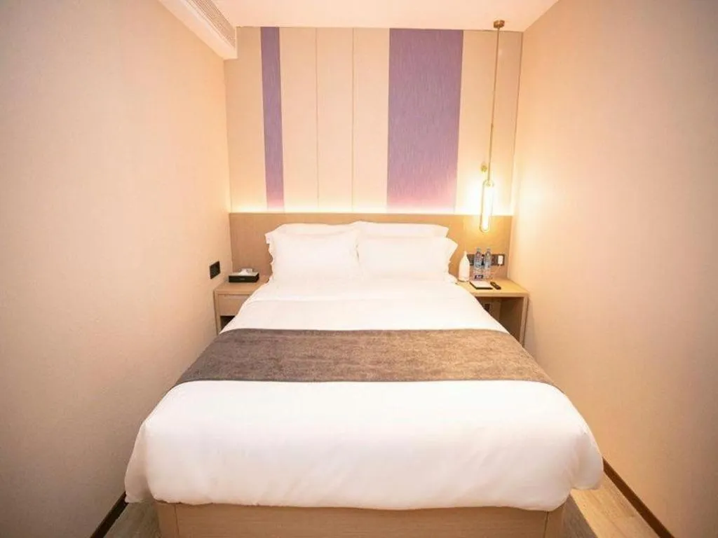Bed in Lavande Hotel Shenzhen East Gate Wanxiang City Guomao Metro Statipn